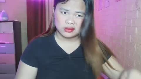 Snapshot of urwifematerial69_ chatting on January 2025 09:50:02 AM Bella Miles Olivia online show from January 2025 09:50:02 AM