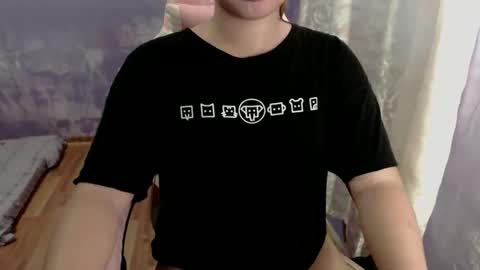 urwildslutty17 online show from November 2025 05:06:01 AM