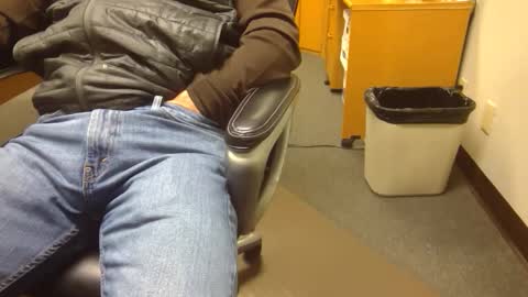 Snapshot of useemie chatting on November 2025 09:14:02 PM useemie online show from November 2025 09:14:02 PM