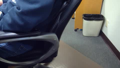 Snapshot of useemie chatting on January 2026 10:34:02 PM useemie online show from January 2026 10:34:02 PM