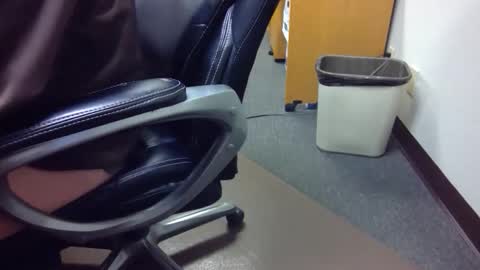 Snapshot of useemie chatting on February 2026 12:18:02 AM useemie online show from February 2026 12:18:02 AM