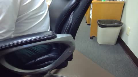 Snapshot of useemie chatting on March 2026 10:38:01 PM useemie online show from March 2026 10:38:01 PM