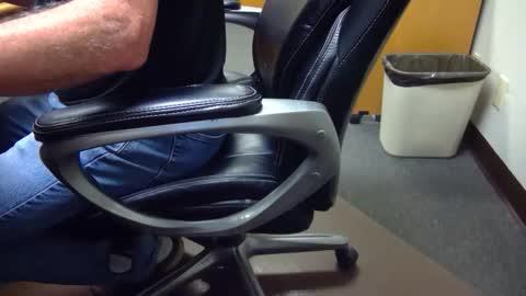 Snapshot of useemie chatting on March 2026 11:31:02 PM useemie online show from March 2026 11:31:02 PM