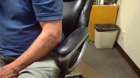 Snapshot of useemie chatting on March 2026 10:04:01 PM useemie online show from March 2026 10:04:01 PM