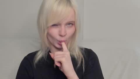 Usti online show from January 2026 08:01:02 PM