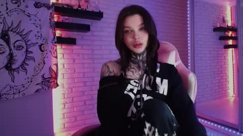 Eva online show from December 2024 09:50:02 AM