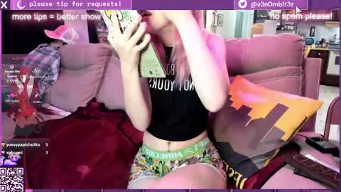 Snapshot of v3n0mb1t3z chatting on November 2025 11:59:02 PM kermit online show from November 2025 11:59:02 PM