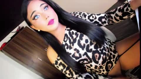 JESS - DONT FORGET TO FOLLOW ME AND GIVE ME THUMBS UP online show from June 2026 04:33:01 PM