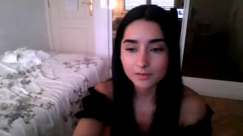 Vaen online show from November 2025 11:05:01 AM