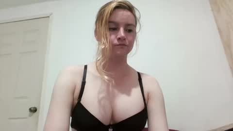 Snapshot of vagimosa chatting on September 2025 03:28:02 AM vagimosa online show from September 2025 03:28:02 AM