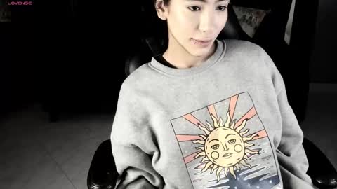 Snapshot of vaiolethsan chatting on December 2025 11:50:01 AM Vaioleth online show from December 2025 11:50:01 AM