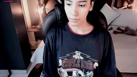 Snapshot of vaiolethsan chatting on February 2026 08:05:01 PM Vaioleth online show from February 2026 08:05:01 PM