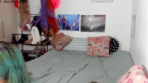 Vaiolet1314 online show from December 2025 12:06:01 AM