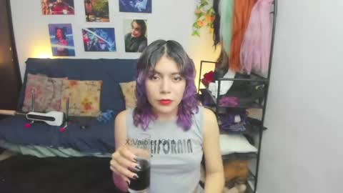 Vaiolet1314 online show from April 2026 03:39:01 AM