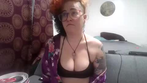 valarieak online show from November 2025 04:34:01 AM