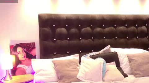 Valen Scott online show from April 2026 12:18:01 PM