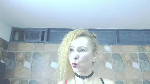 Snapshot of valenciajaqueline45 chatting on May 2026 12:38:01 AM Katyy Love online show from May 2026 12:38:01 AM