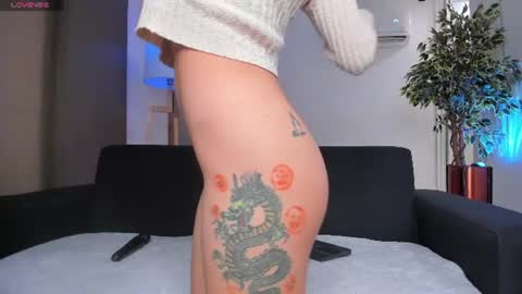 valentina milan online show from July 2026 04:59:02 AM