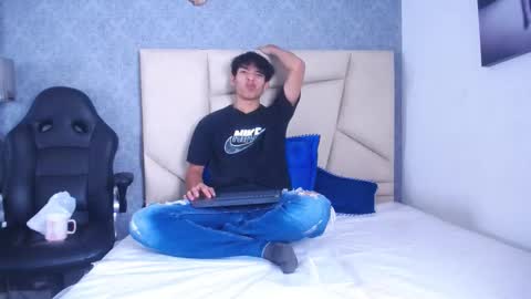 Valenor online show from October 2025 12:25:01 PM