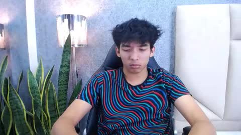 Valenor online show from October 2025 11:53:02 AM