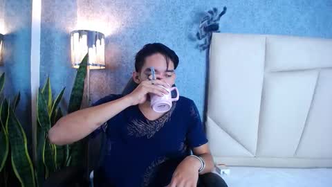 Valenor online show from October 2025 05:10:02 AM