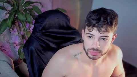 valenthinoking online show from September 2025 11:04:01 PM