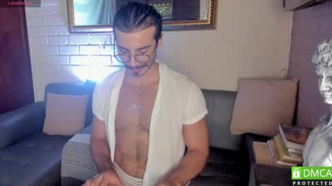 valentin_hoffman online show from October 2025 12:00:02 PM