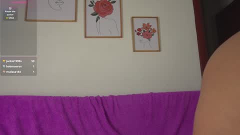 Snapshot of valentina_king18 chatting on January 2025 02:44:01 PM VALENTINA online show from January 2025 02:44:01 PM