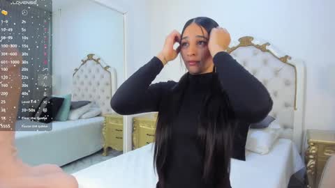 Snapshot of valentina_ross_ chatting on February 2025 12:11:02 PM Valentina online show from February 2025 12:11:02 PM