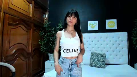 valentina_santillana online show from September 2025 07:13:01 PM