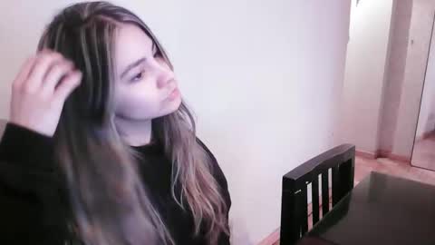 valentinaseleni24 online show from September 2025 07:46:02 PM