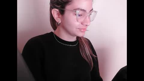 valentinaseleni24 online show from September 2025 03:25:01 PM