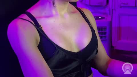 valentinasmilets online show from August 2026 02:14:01 AM