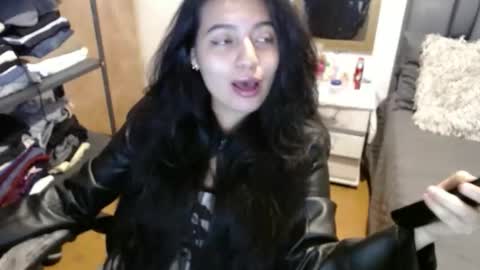 valentinasmith18 online show from January 2026 12:13:01 AM