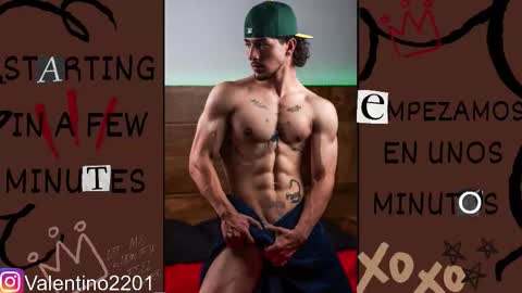 valentino online show from December 2025 01:10:01 AM