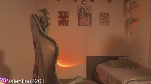 Snapshot of valentino_2201 chatting on June 2026 11:15:02 PM Valentino - 15 OFF valentino2201 online show from June 2026 11:15:02 PM
