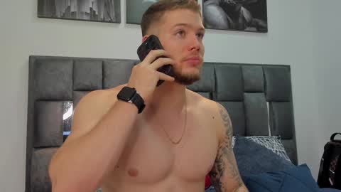 Valentino Ferrari online show from December 2024 12:17:01 AM