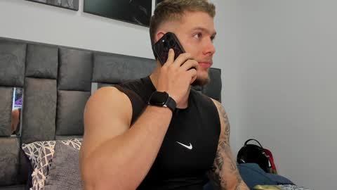 Valentino Ferrari online show from December 2024 05:07:02 AM