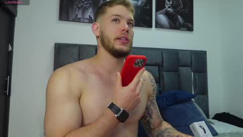 Valentino Ferrari online show from February 2025 02:28:02 AM