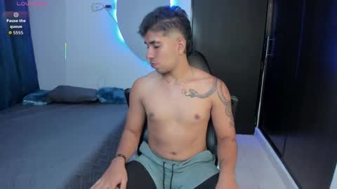 valentino santos online show from November 2025 11:32:02 PM