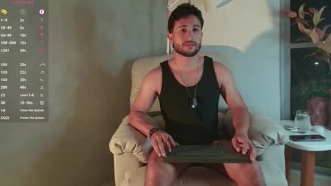 Valentino online show from January 2025 03:48:01 AM