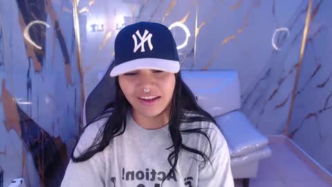 Snapshot of valeri_harpers4 chatting on September 2025 01:22:01 PM valeri_harpers4 online show from September 2025 01:22:01 PM
