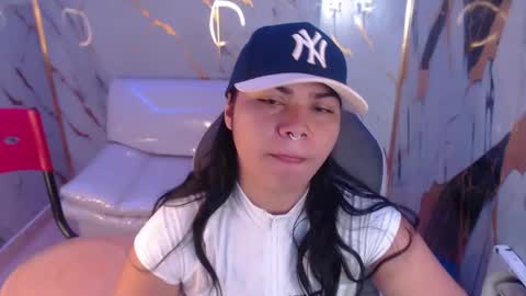 Snapshot of valeri_harpers4 chatting on October 2025 12:47:01 PM valeri_harpers4 online show from October 2025 12:47:01 PM