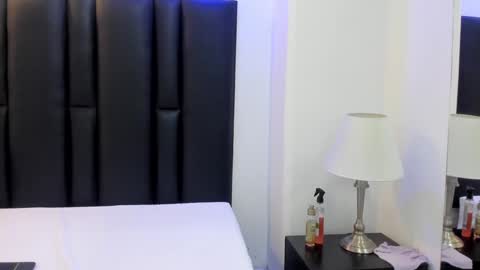 valeri_tafur online show from January 2025 11:00:02 AM