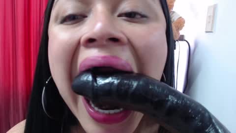 Snapshot of valeria_fiery chatting on February 2025 12:00:02 AM VALERIA online show from February 2025 12:00:02 AM