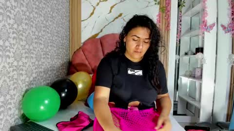 Costume lover online show from April 2026 07:14:01 PM