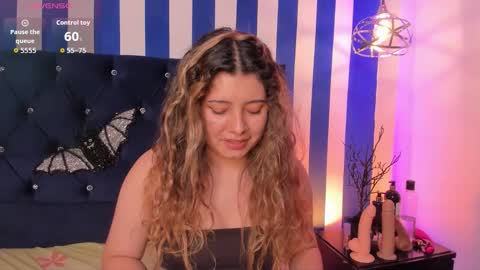 valeria_rouse28 online show from October 2025 05:58:02 PM