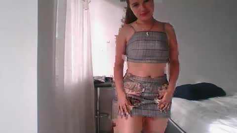 Snapshot of valeriafrannco chatting on May 2026 12:43:01 PM valeriafrannco online show from May 2026 12:43:01 PM