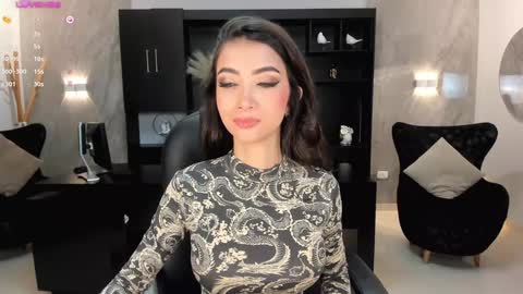 Snapshot of valeriavelvet chatting on January 2025 11:43:02 AM Vale online show from January 2025 11:43:02 AM