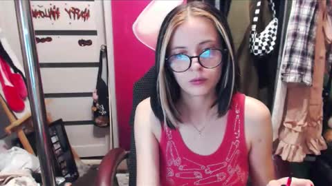 Snapshot of valeriaxkiss chatting on January 2025 04:33:01 PM ValeriaXKiss online show from January 2025 04:33:01 PM